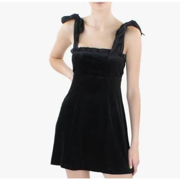 NWT Danielle Bernstein Satin Ruffle & Straps Velvet Mini Cocktail Prom Dress L - Picture 1 of 12